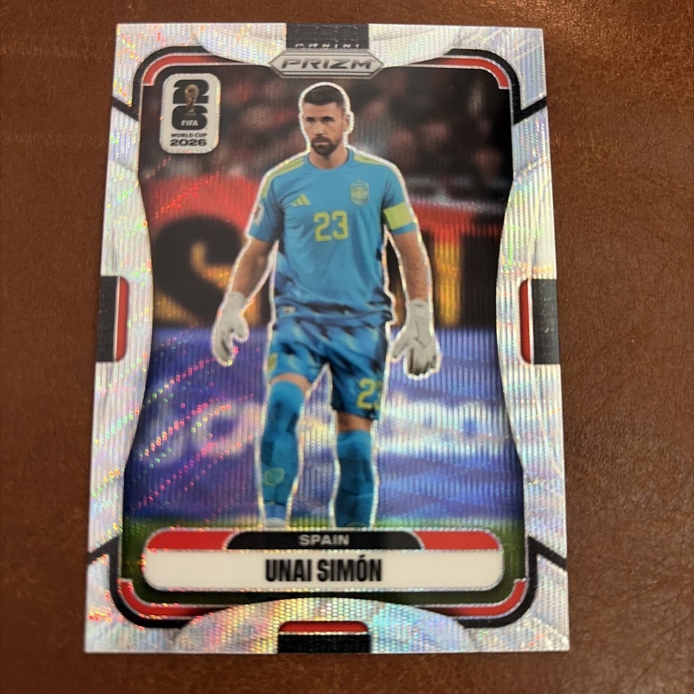 2026 Prizm FIFA World Cup World Cup Silver Wave Prizm #64 Unai Simon Spain
